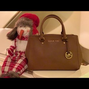 Michael Kors❤️Brown Saffiano Leather Satchel